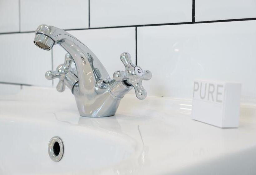 غرفة ديلوكس, The Water Rat Ironbridge