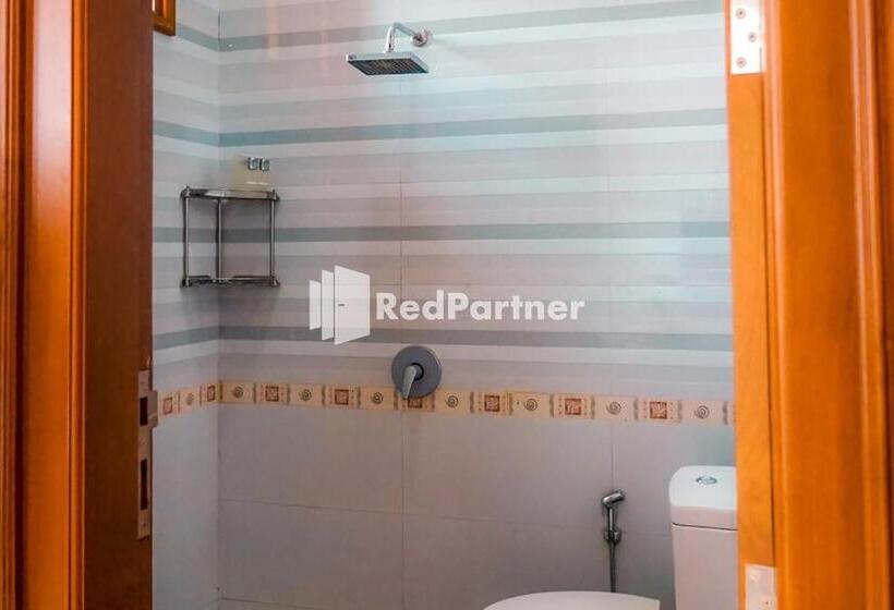 Номер Deluxe, Reddoorz At Daffi Araya