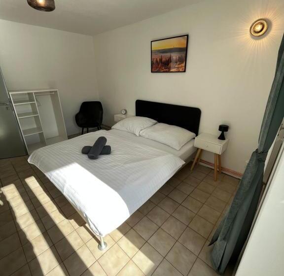 4인용 스탠다드 룸, Horský Penzion A Bistro čepice