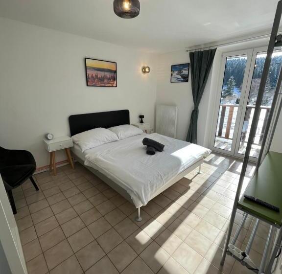 4인용 스탠다드 룸, Horský Penzion A Bistro čepice