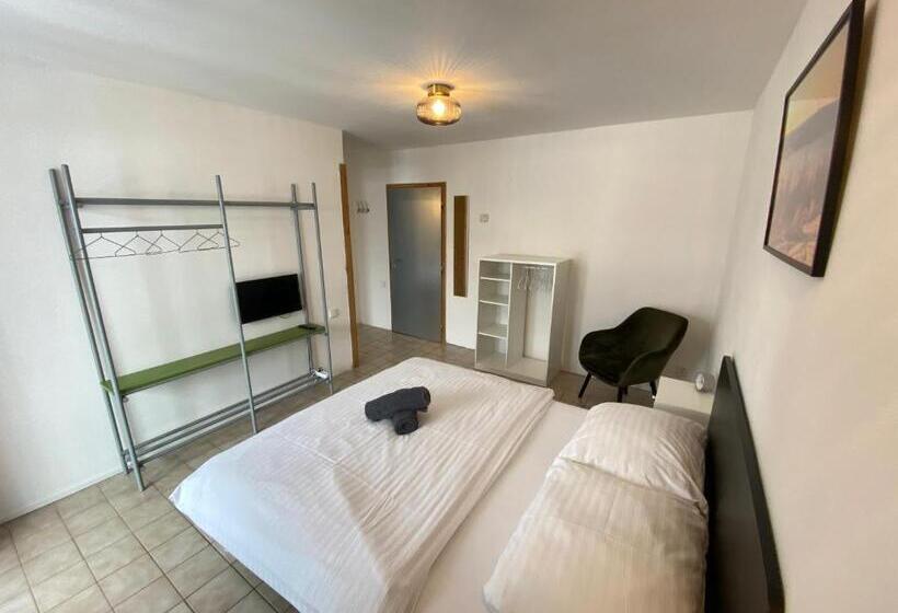 4인용 스탠다드 룸, Horský Penzion A Bistro čepice