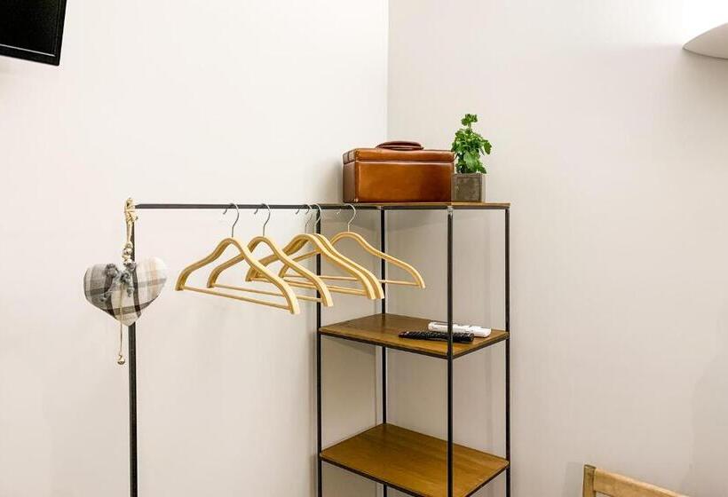 חדר סטנדרט, מיטת קינג, מותאם לאדם עם מוגבלויות, Locanda Vecchio Cipresso