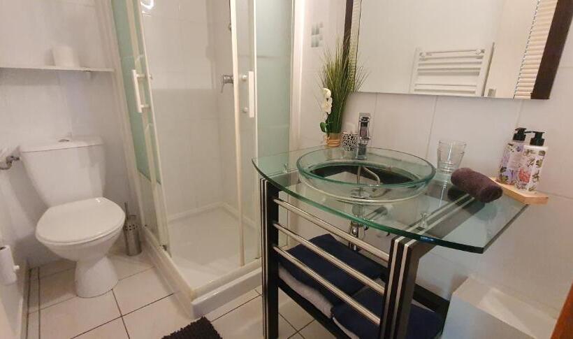 غرفة قياسية, Chambres D Hotes Avec Piscine Aux Agapanthes De Cromel   Mont Saint Michel