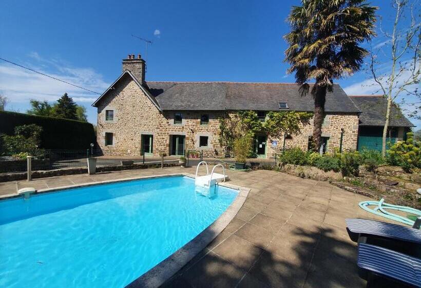 غرفة قياسية, Chambres D Hotes Avec Piscine Aux Agapanthes De Cromel   Mont Saint Michel