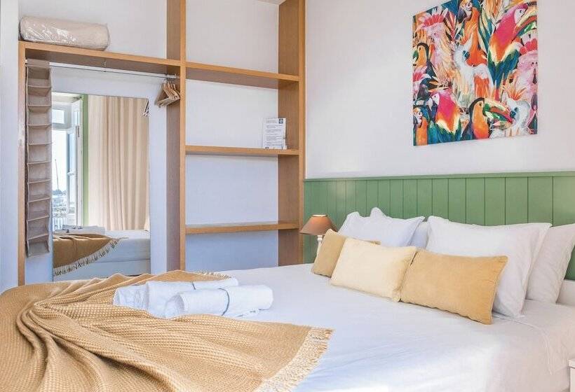 スタンダードルーム, Naval Guest House & Bistro