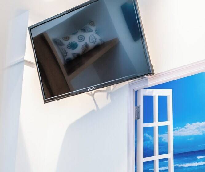 スタンダードトリプルルーム, Naval Guest House & Bistro