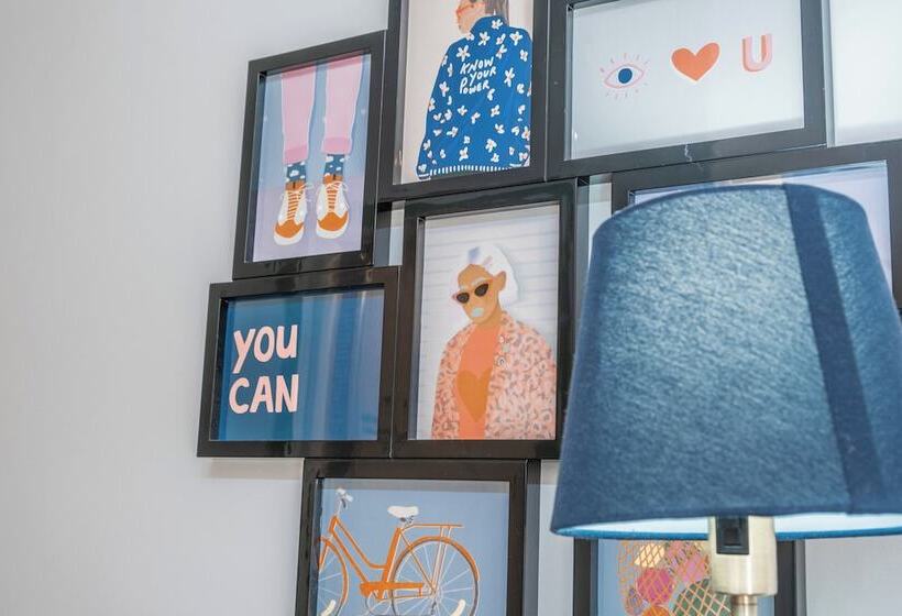 スタンダードトリプルルーム, Naval Guest House & Bistro