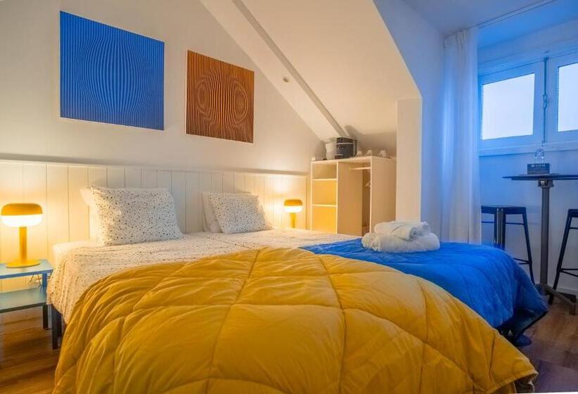 シングルデラックスルーム, Naval Guest House & Bistro