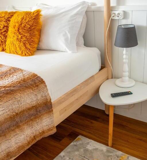 スタンダードルーム, Naval Guest House & Bistro