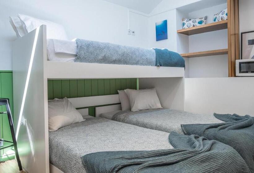 Номер Стандарт Трехместный, Naval Guest House & Bistro