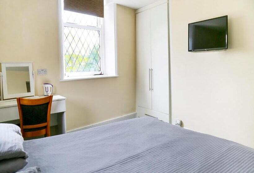 スタンダードルーム, OYO Castle Hotel, Accrington