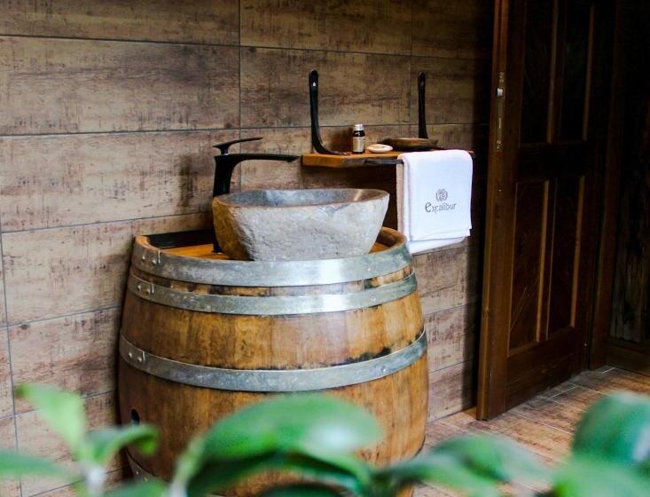 غرفة قياسية, Excalibur Mini