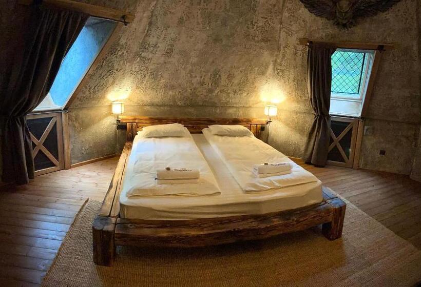 غرفة قياسية, Excalibur Mini