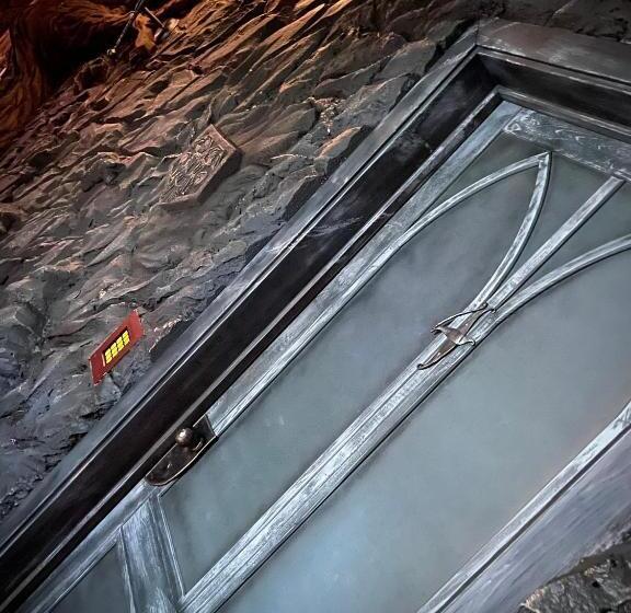 غرفة قياسية, Excalibur Mini