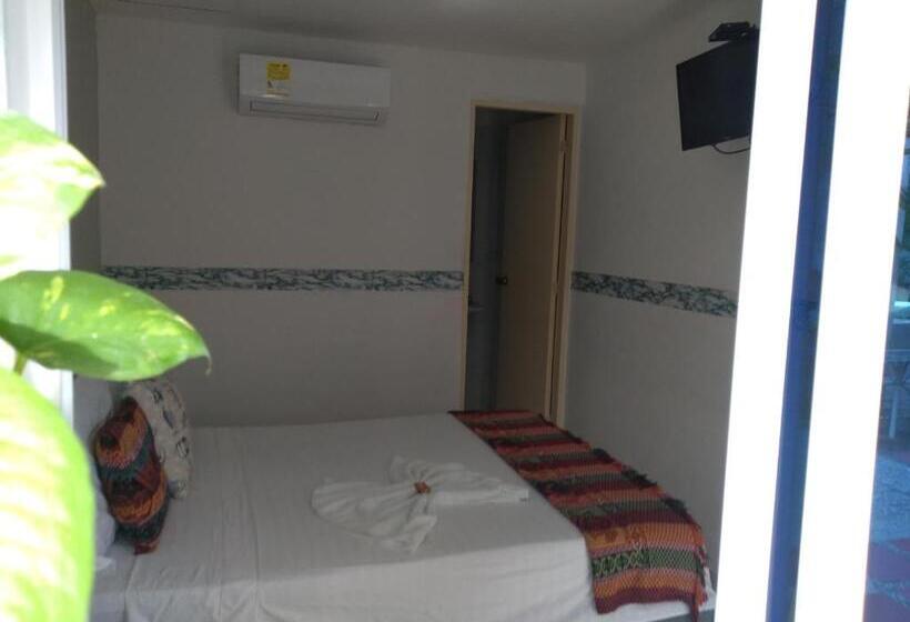 スタンダードルーム, House Marfito Airport