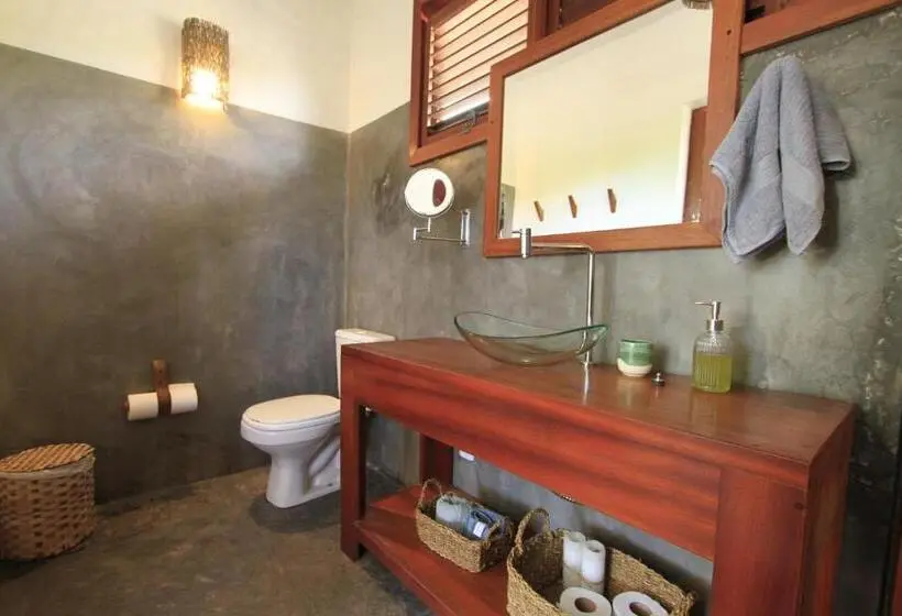 Deluxe Kolmen Hengen Huone, Vila Das águas