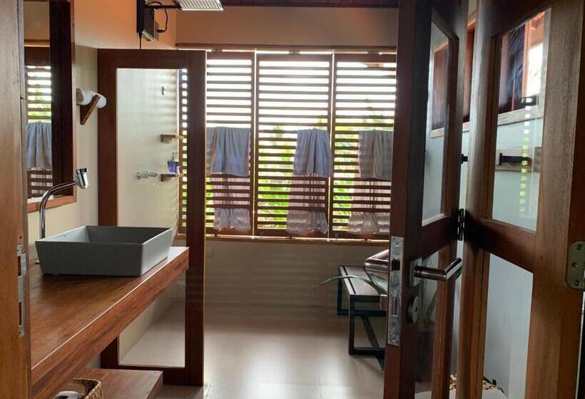 Suíte Deluxe Cama King, Vila Das águas