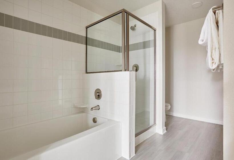 庭の見える１ベッドルームアパートメント, Sonder At Vista Cay