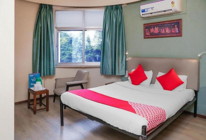 スタンダードルーム, Super Collection O Pearl Near Shaniwar Wada