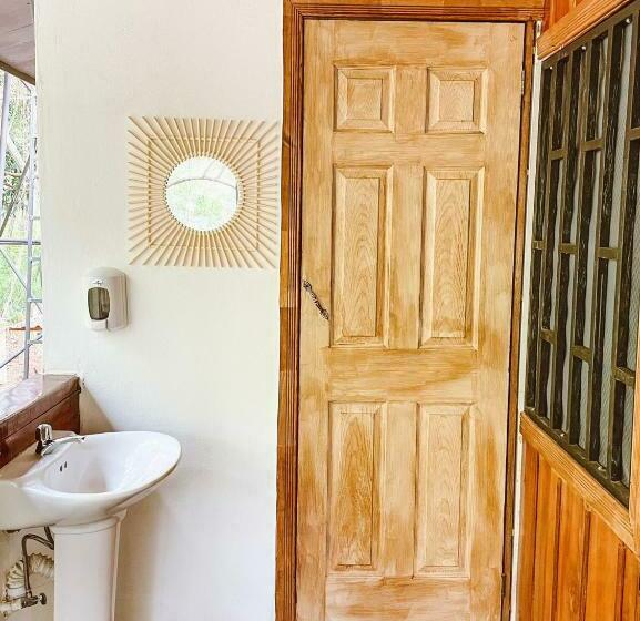 Habitación Estándar, Sunny’s