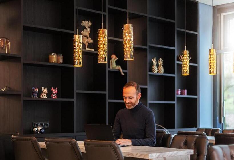 شقة غرفة واحدة, The Niu Mood   Apartments