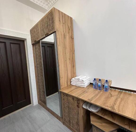 غرفة قياسية, Khurjin Boutique