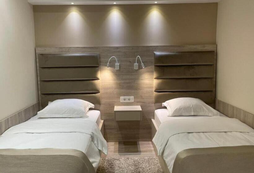 اتاق استاندارد, Holiday