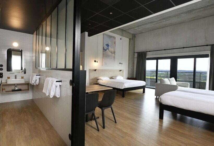 דירה בת חדר שינה 1 עם מרפסת, Ibis Styles Namur