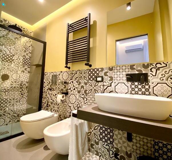 اتاق استاندارد با تخت بزرگ, L'infinito 88 Charmant Rooms