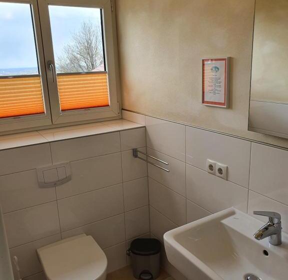 标准间, Weinhaus Paradies