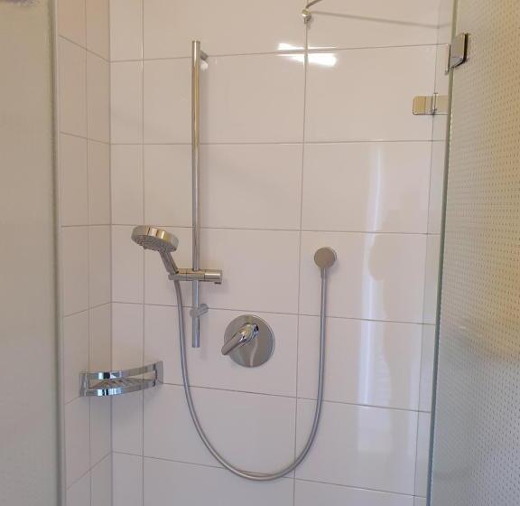 带景观的三人标准房间, Weinhaus Paradies