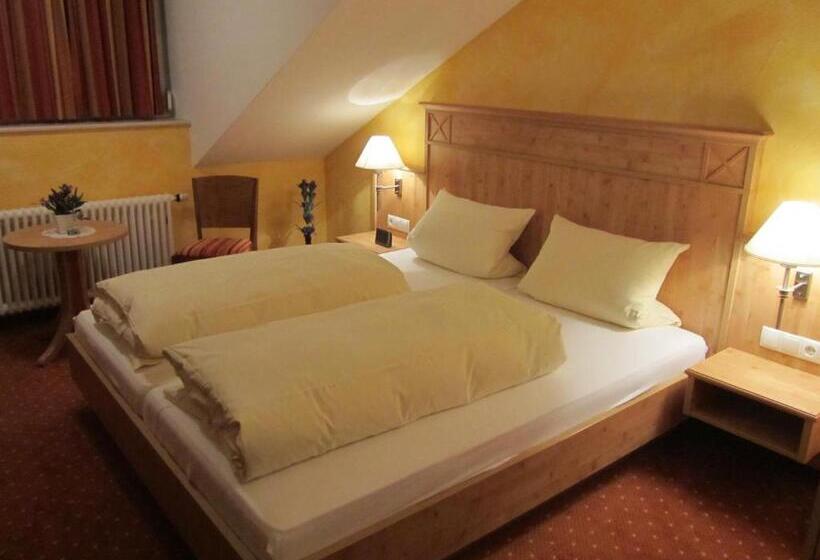 标准间, Weinhaus Paradies