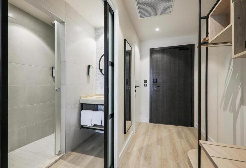 חדר סטנדרט, Campanile Smart Lyon Est  Eurexpo Bron Aviation