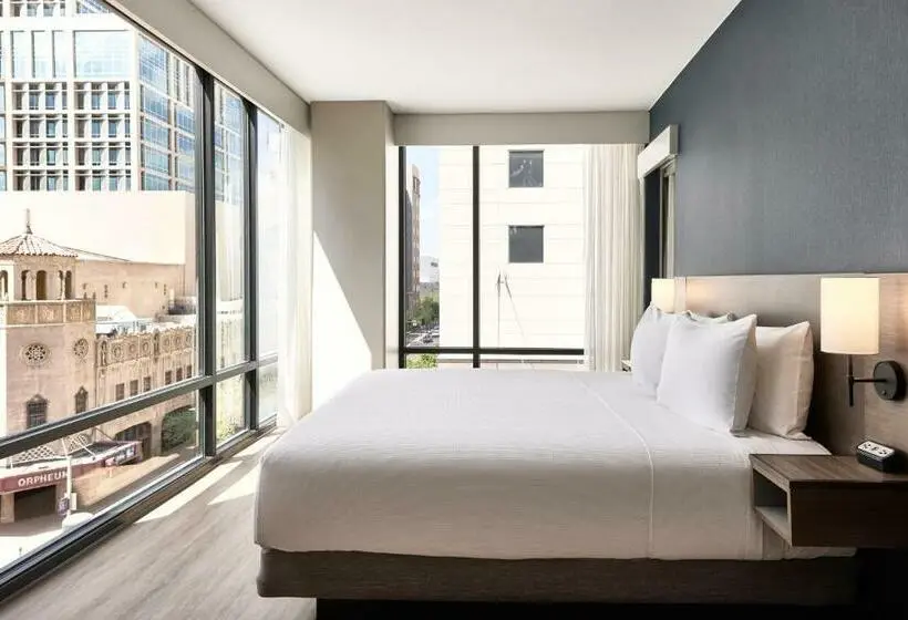 Suite Adapted for people with reduced mobility