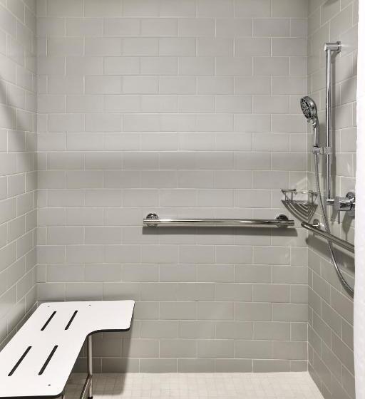 اتاق استاندارد با تخت دو نفره بزرگ برای معلولان, Hyatt Place Phoenix/downtown