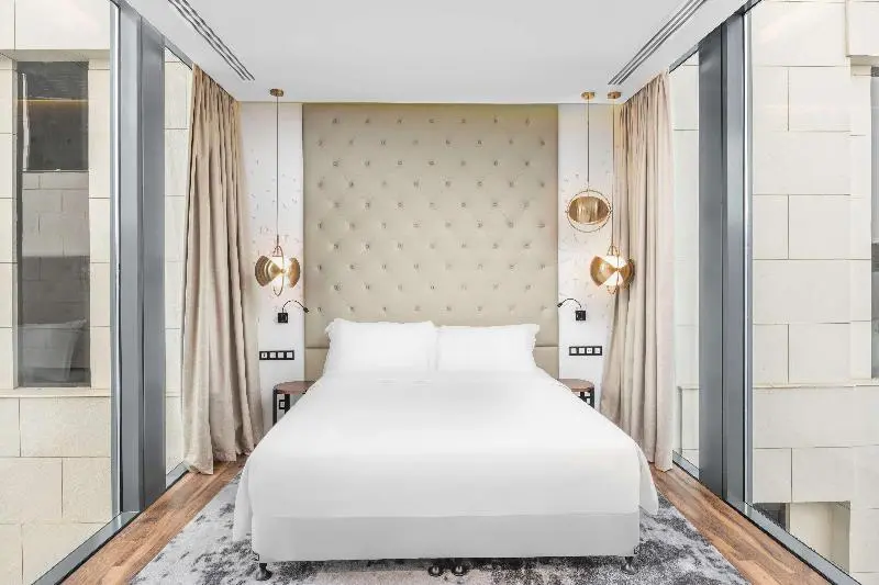 スイート, Radisson Blu Hotel Riyadh Qurtuba