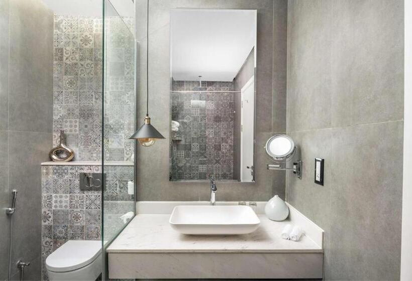 标准间带露台, Radisson Blu Hotel Riyadh Qurtuba