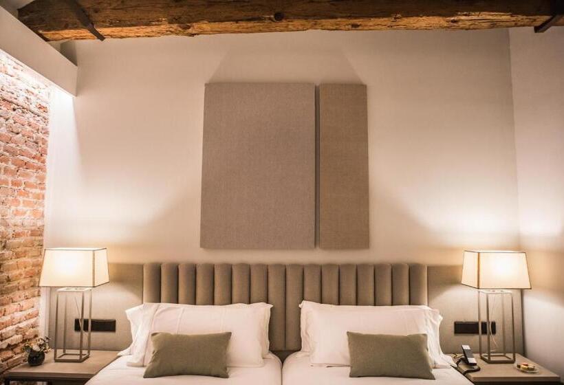 اتاق سوپریور, Sofraga Palacio