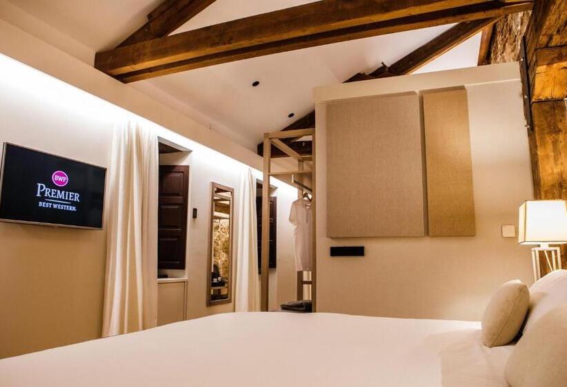 سوئیت با تخت بزرگ, Sofraga Palacio