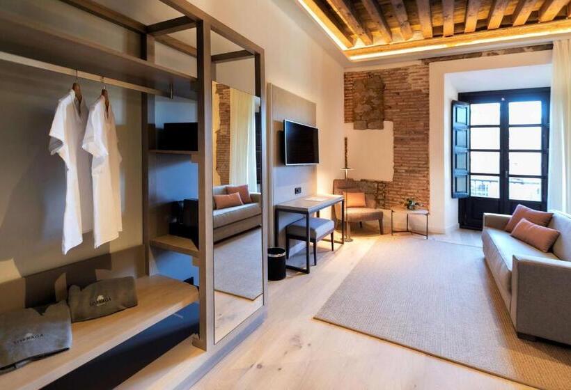 اتاق پرمیوم, Sofraga Palacio