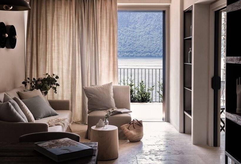 1 Bedroom Apartment Lake View, Laqua By The Lake