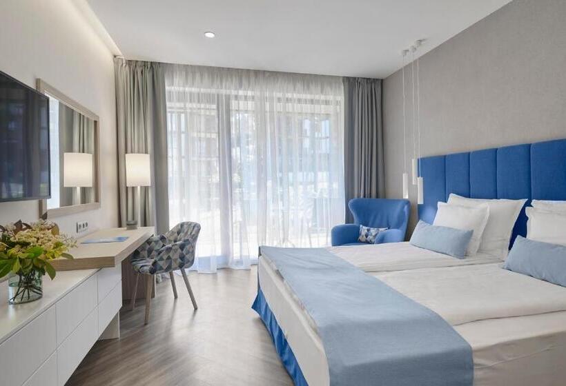 غرفة قياسية مطلة على المتنزه, Viva Mare Beach Hotel By Santa Marina