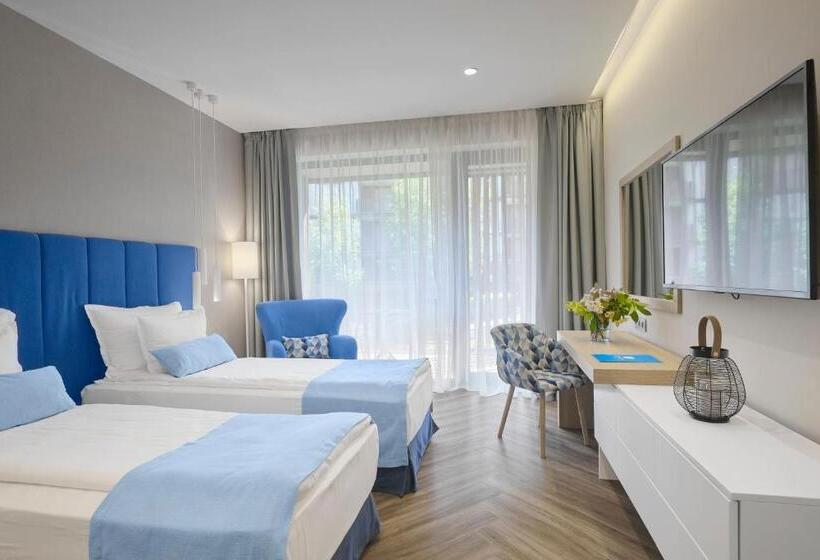 غرفة قياسية مطلة على المتنزه, Viva Mare Beach Hotel By Santa Marina