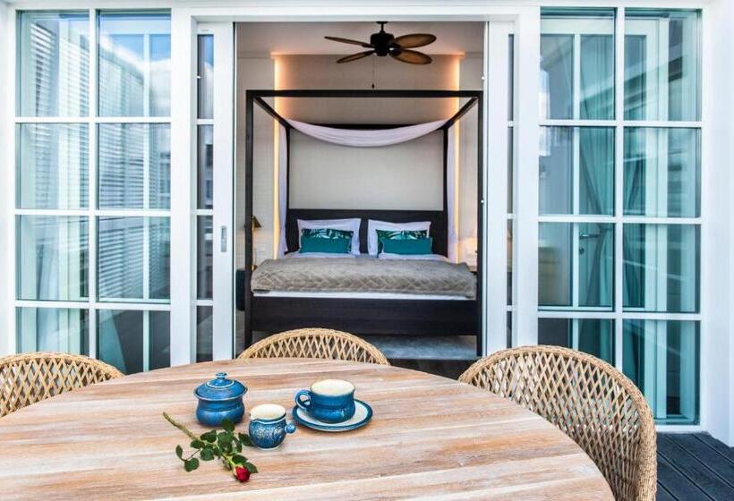 阁楼房, Balalake Resort