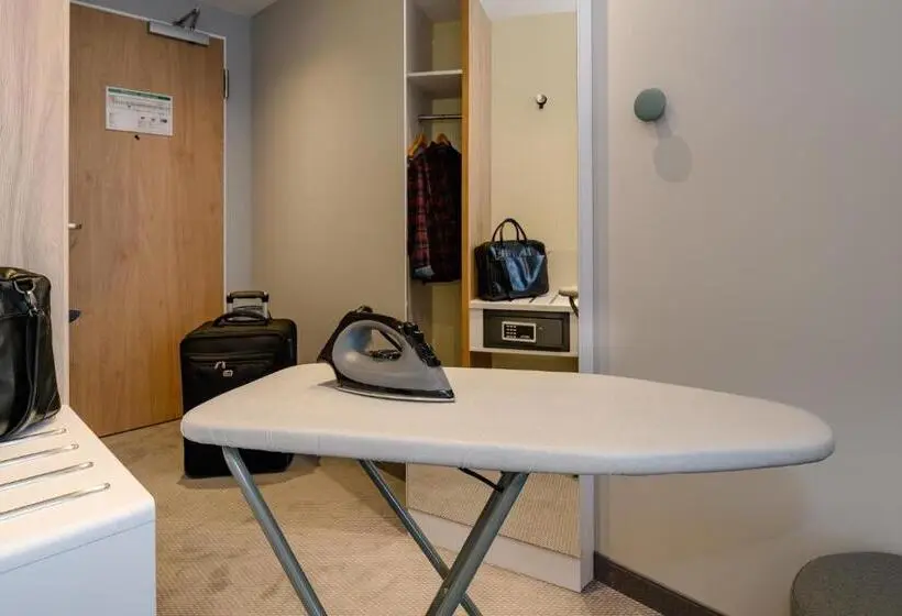 ダブルベッドスタンダードルーム, Holiday Inn Express   Fulda, An Ihg