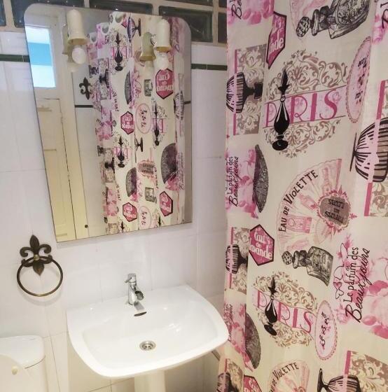 基本间, Hostal Martes Cáceres Plaza Mayor   Tercer Piso Sin Ascensor
