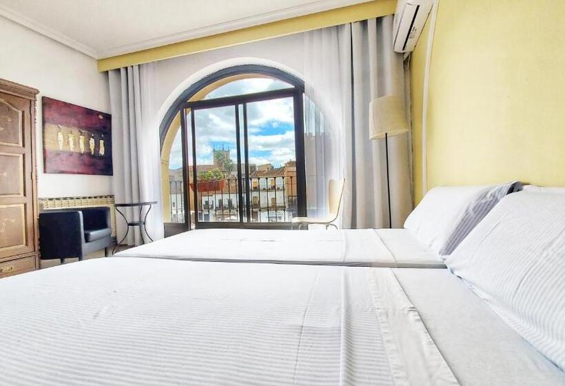 اتاق استاندارد با چشم‌انداز شهر, Hostal Martes Cáceres Plaza Mayor   Tercer Piso Sin Ascensor