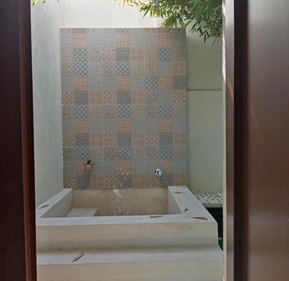 Suite King Size Seng, Las Monjas