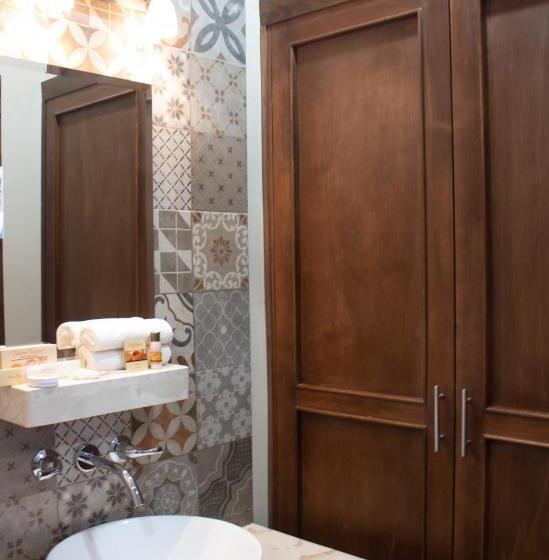 Standard Værelse, Las Monjas