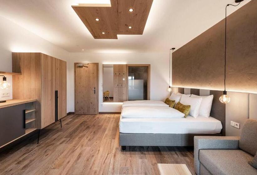 Номер Стандарт с Балконом, Pippos Mountain Lodge